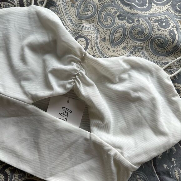 12th Tribe Cropped Tank - Picture 4 of 5